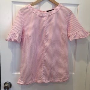 Banana Republic cotton spring/summer top.